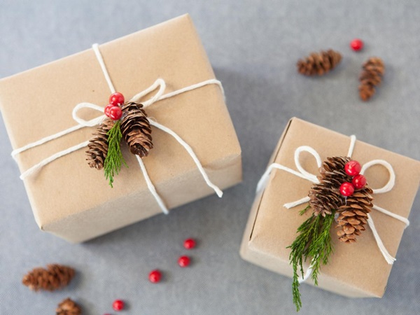 Как упаковать подарок в подарочную бумагу без коробки
